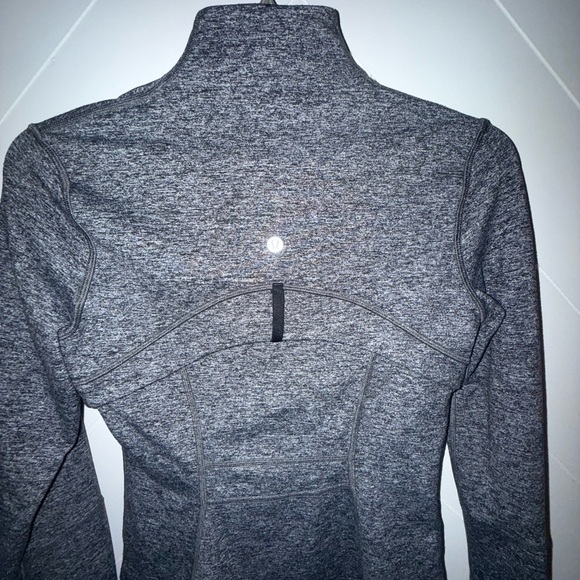 Lululemon Define Jacket Heathered Black Size 6 Excellent Condition - Picture 11 of 16